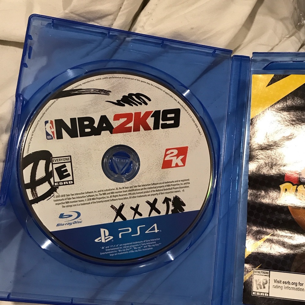NBA 19 PS4 Game - Blue Case